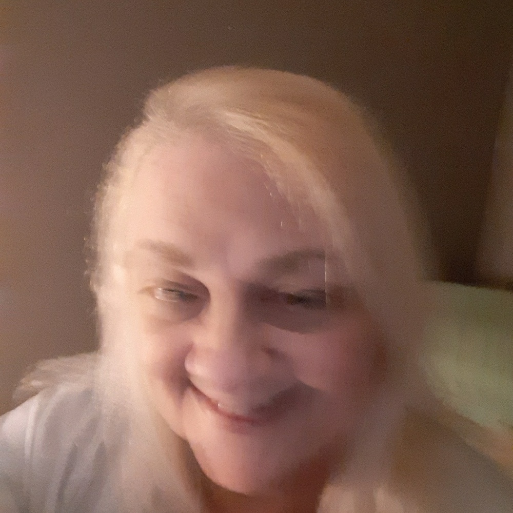 Meet your Posher, Carol